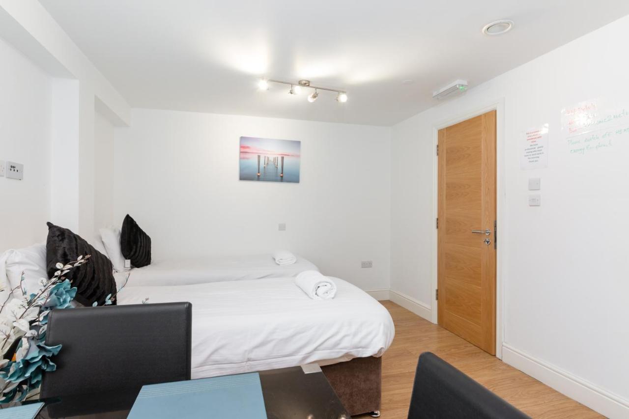 Book Today At Metro Serviced Apartments Bedford - Metro House ,Free Wifi 외부 사진